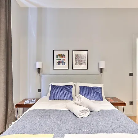 Urbanflat 124 - Spacious In The Heart Of 公寓 *