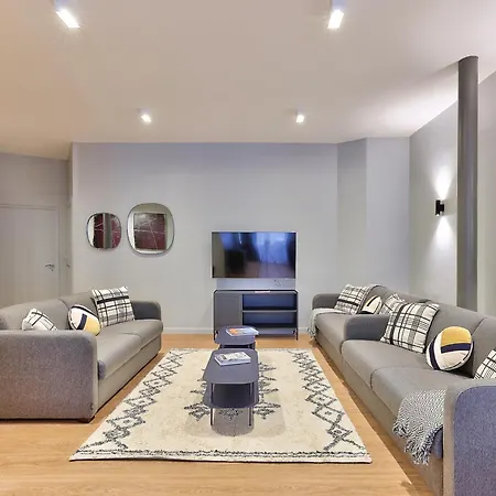 Urbanflat 124 - Spacious In The Heart Of